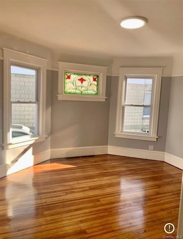 30 Manitou Ave - Photo 5 of 10