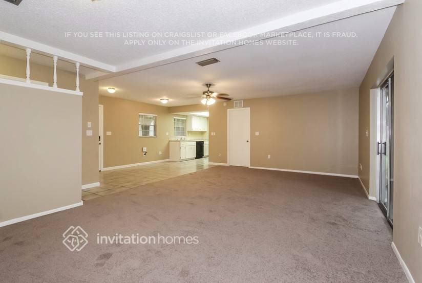 2801 20th Avenue Dr W - Photo 3 of 19