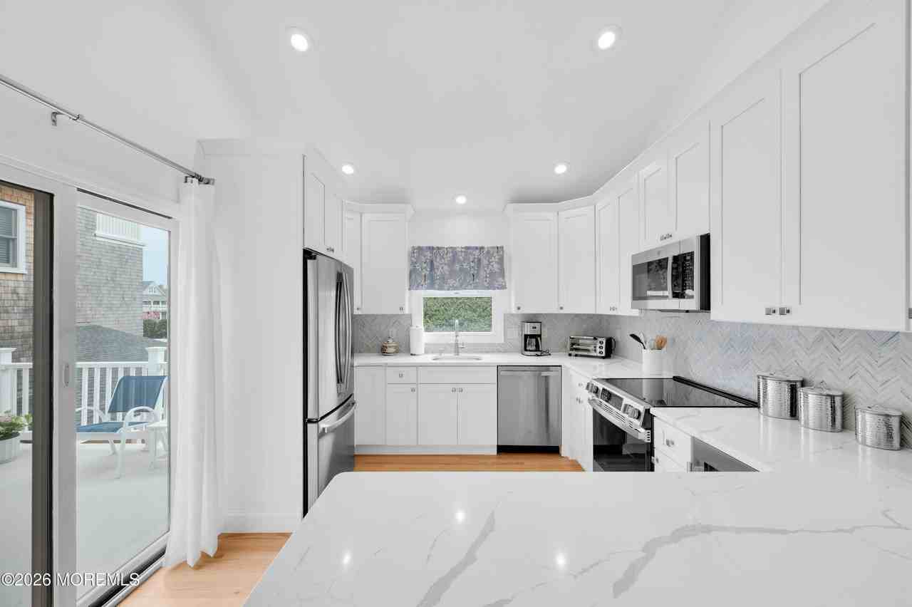 41A Mount St - Photo 4 of 33