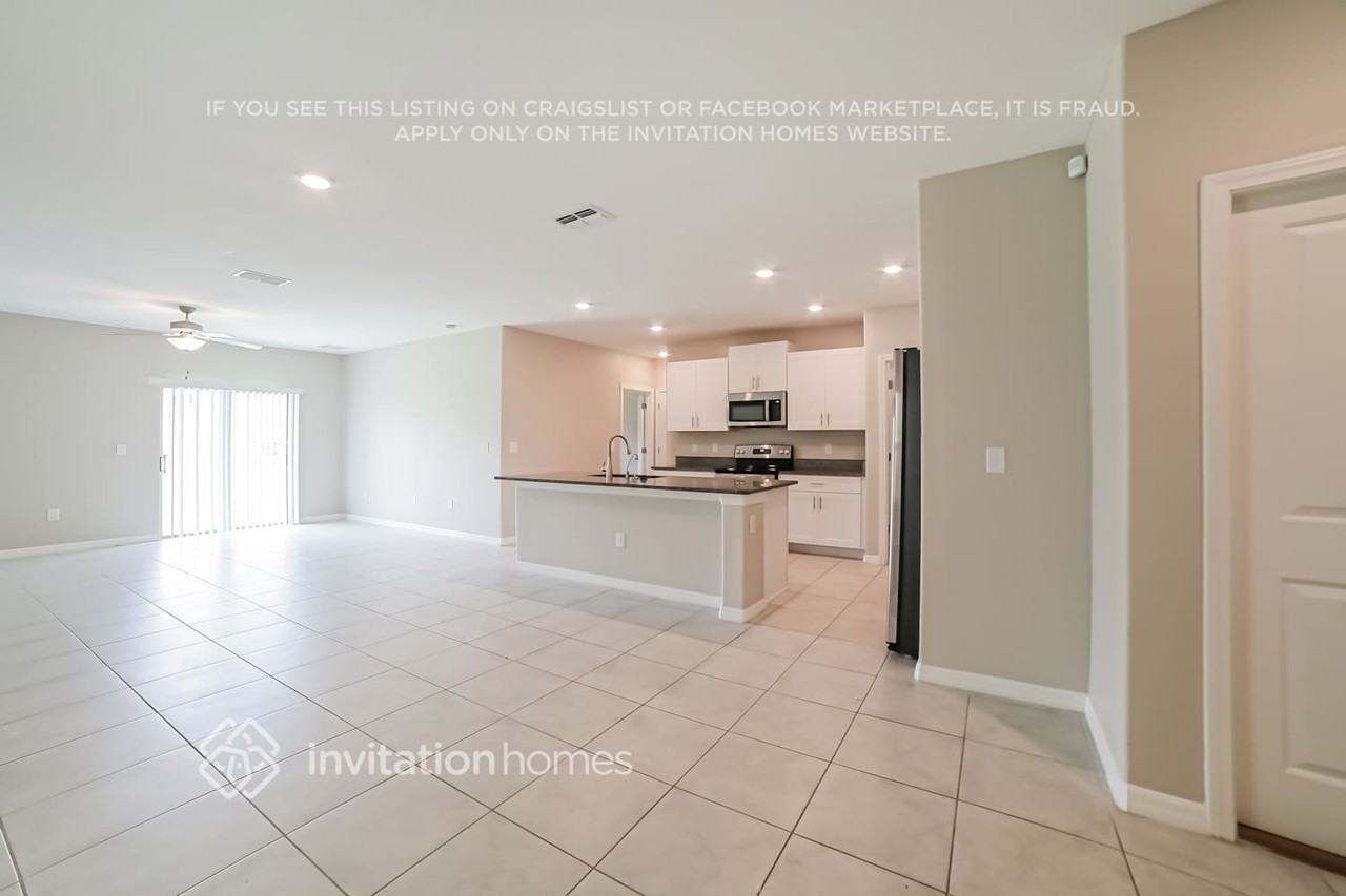 7745 Silver Berry Ct - Photo 5 of 18