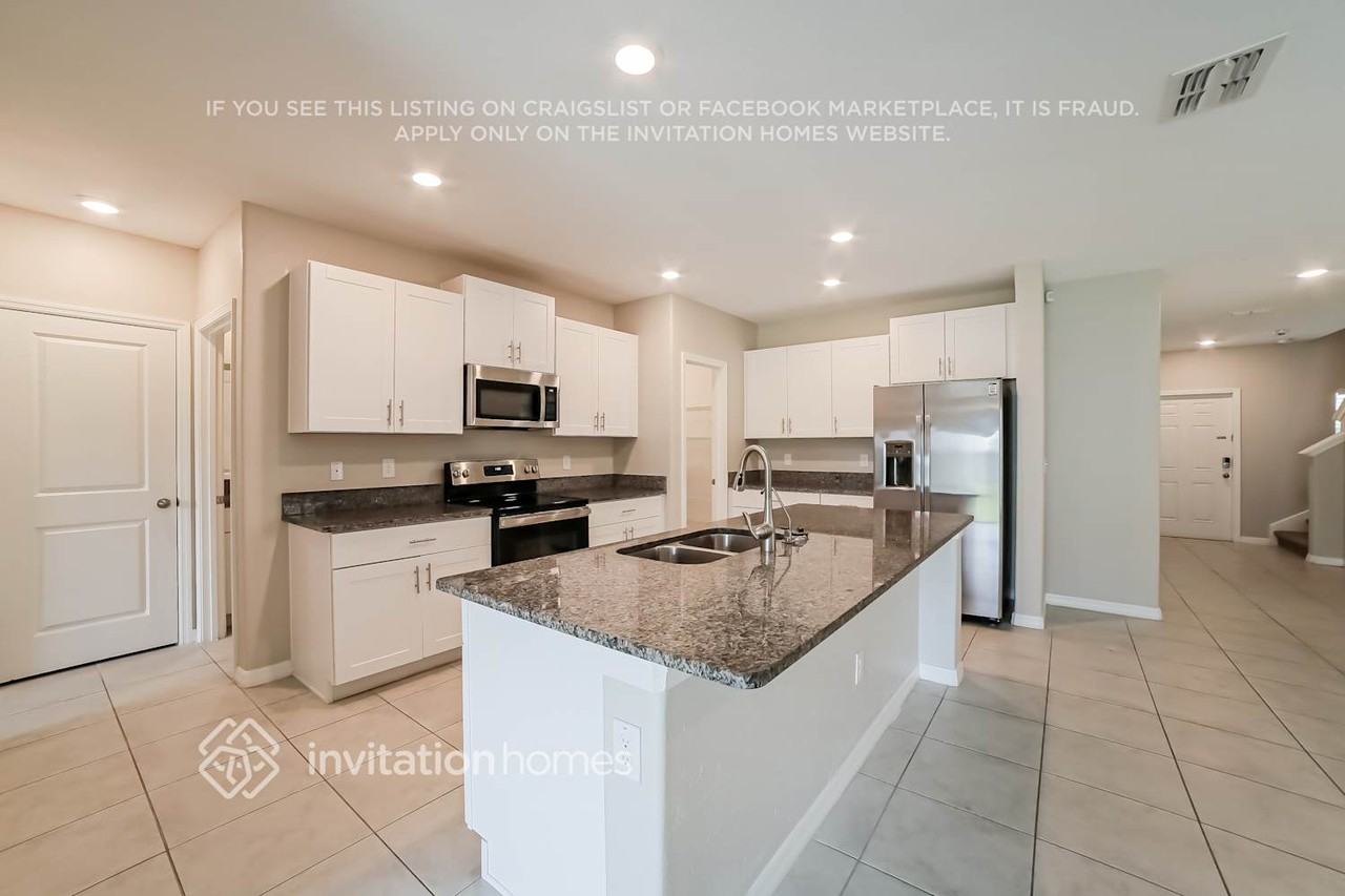 7745 Silver Berry Ct - Photo 6 of 18