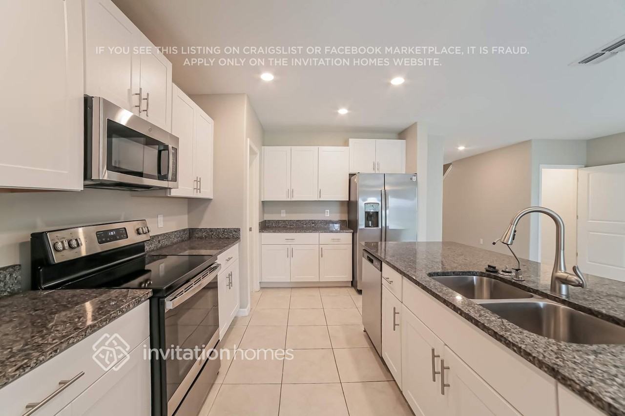 7745 Silver Berry Ct - Photo 7 of 18
