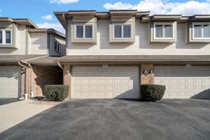 featured image of 1017 Arbor Ct