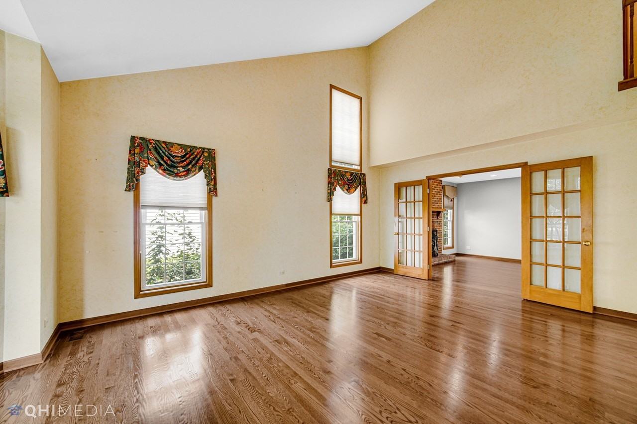 1341 E Thacker St - Photo 6 of 30
