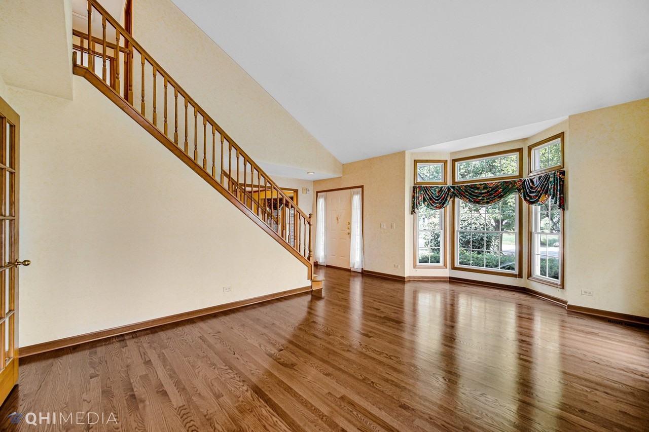 1341 E Thacker St - Photo 7 of 30