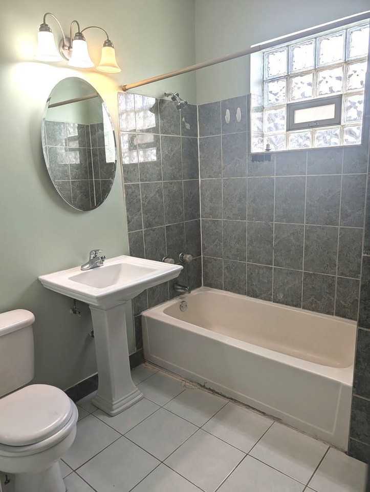 1900 Harvey Ave #2W - Photo 6 of 9
