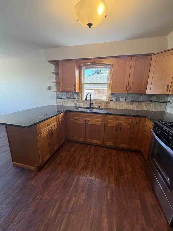6048 W 79th St #3 - Photo 2 of 13