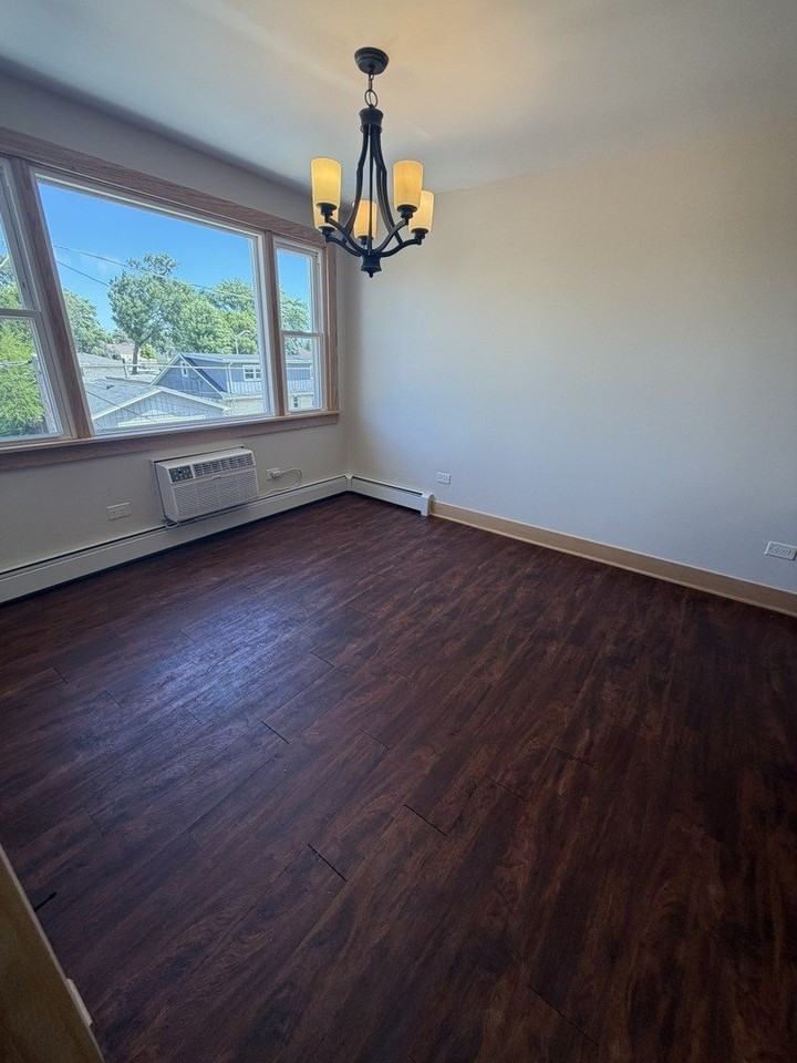 6048 W 79th St #3 - Photo 4 of 13
