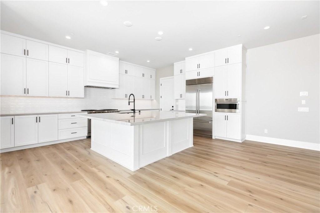 127 Oakstone - Photo 6 of 30
