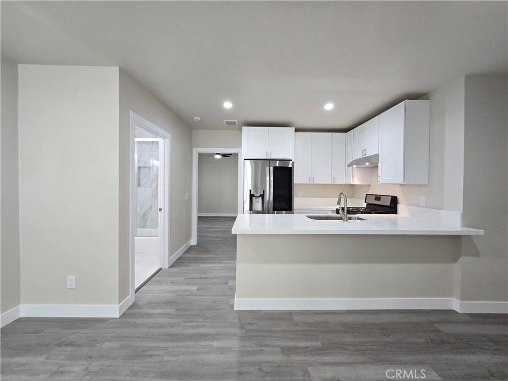 4653 Emerson St - Photo 6 of 24