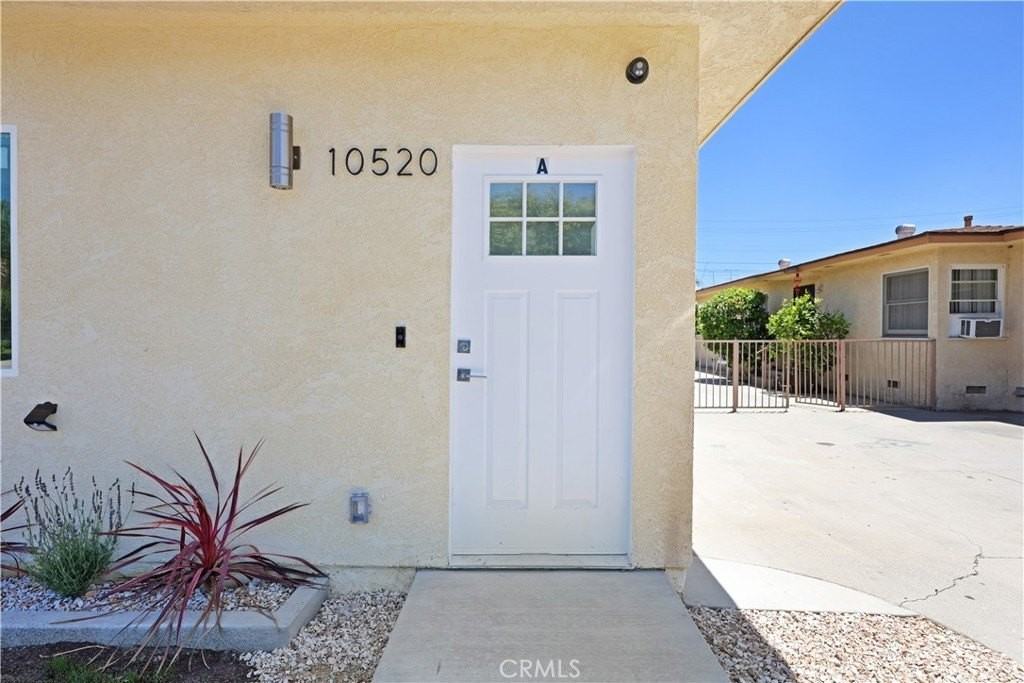10520 Myrtle St #A - Photo 2 of 14
