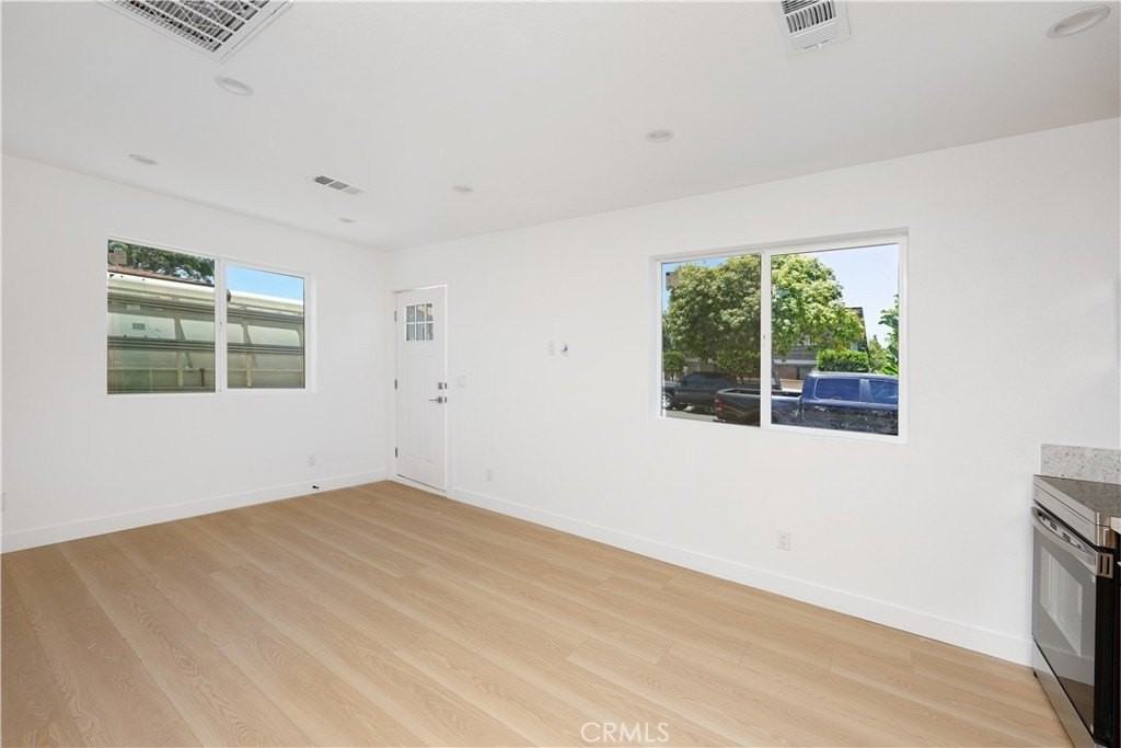 10520 Myrtle St #A - Photo 4 of 14