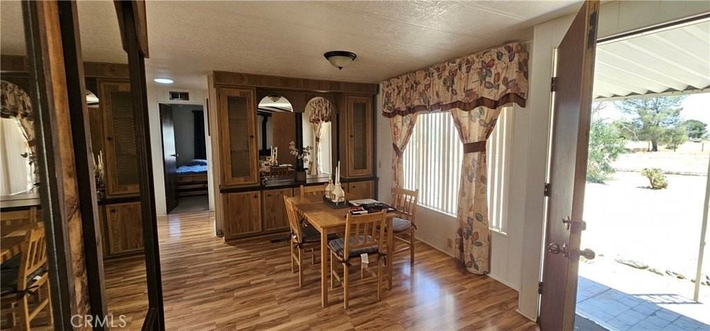 11010 Valle Vista Rd - Photo 4 of 28
