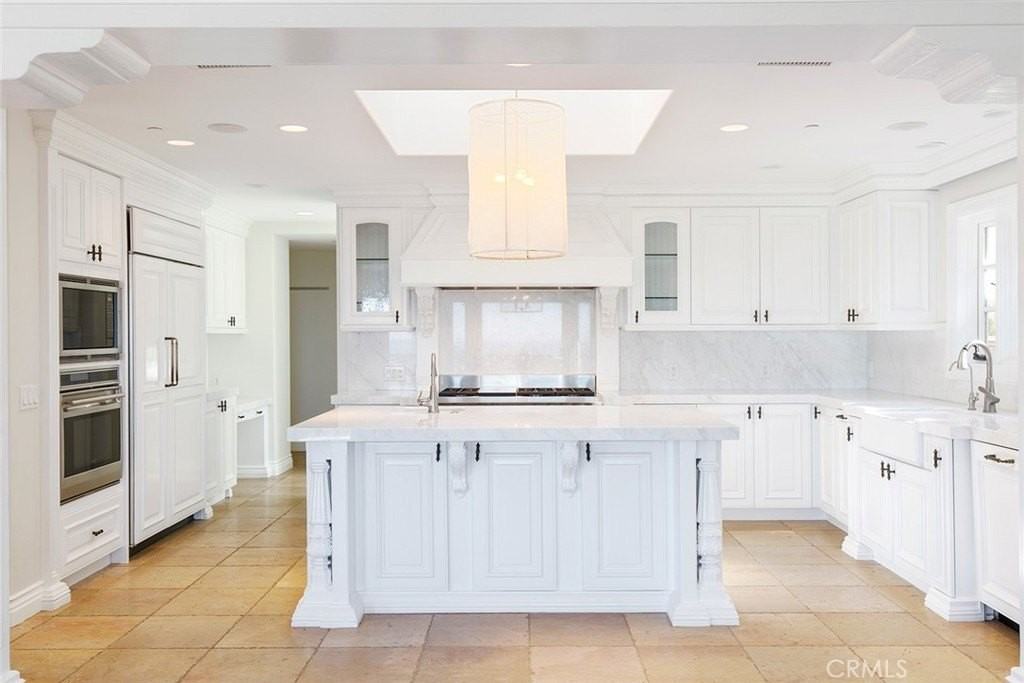 517 Emerald Bay - Photo 5 of 39