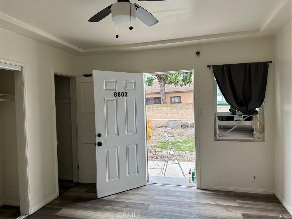8803 S Hoover St - Photo 2 of 8