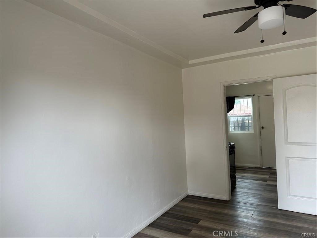 8803 S Hoover St - Photo 5 of 8