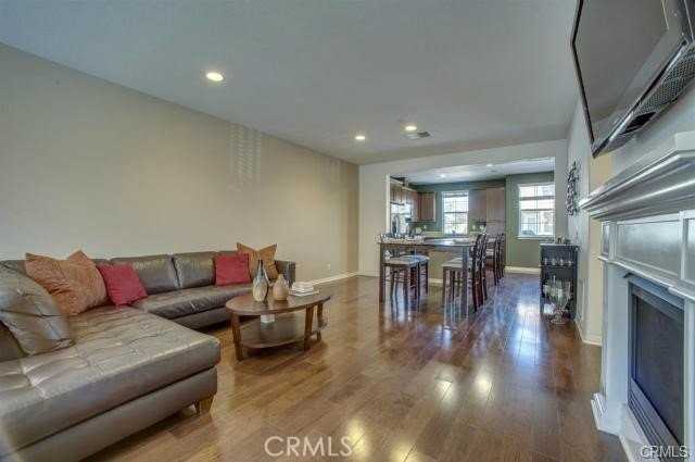 1422 Mayfield Way - Photo 3 of 16