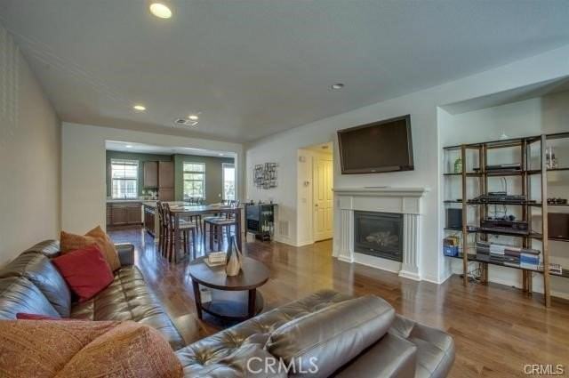 1422 Mayfield Way - Photo 5 of 16