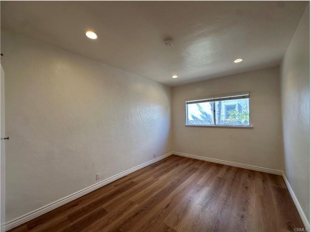 408 8th St - Photo 7 of 22