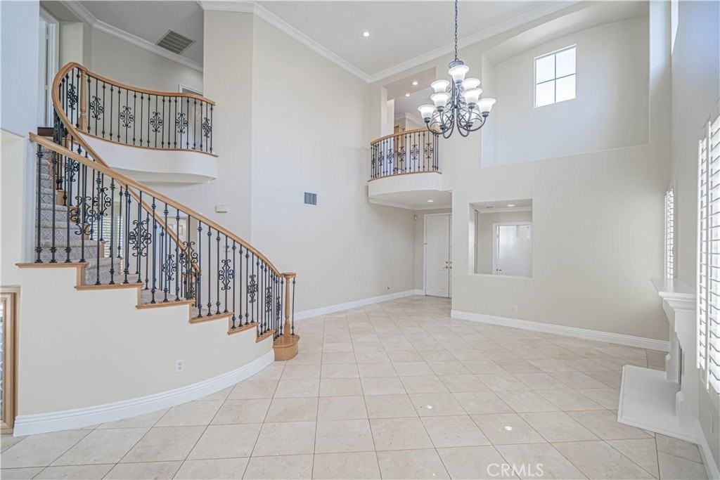 25910 Tennyson Ln - Photo 5 of 47