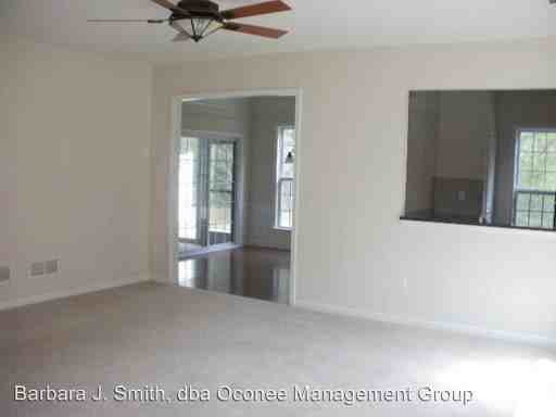 1080 Summer Hollow Rd - Photo 2 of 20