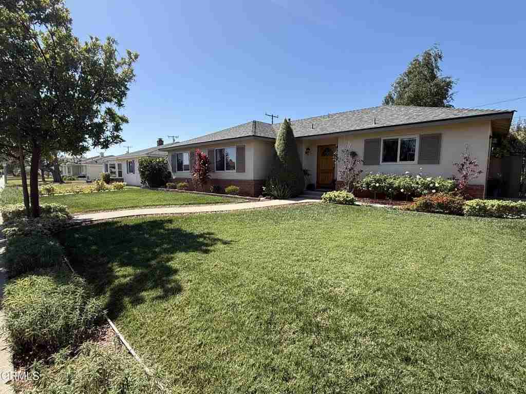 453 Eastwood Dr - Photo 2 of 28
