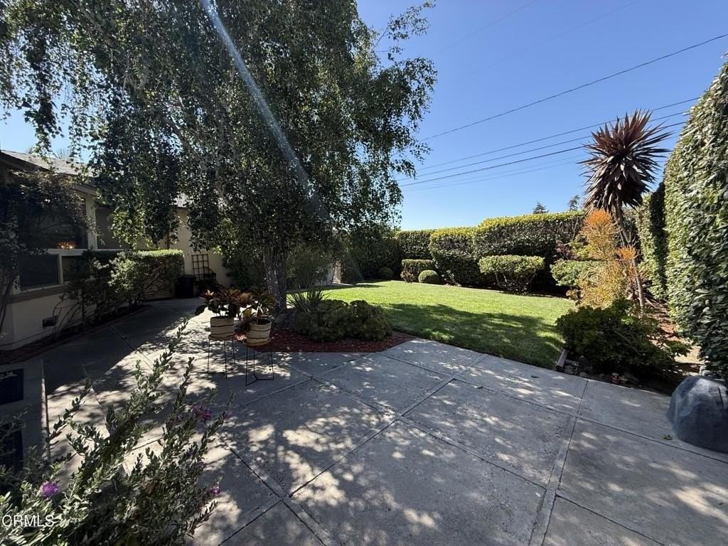 453 Eastwood Dr - Photo 3 of 28