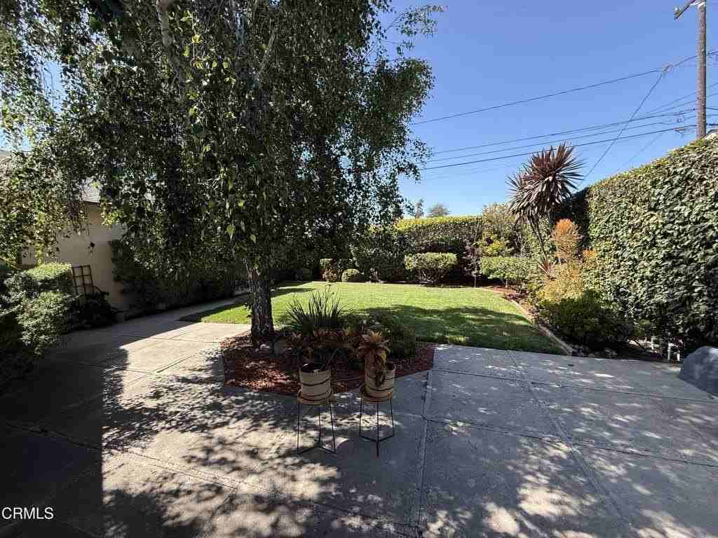 453 Eastwood Dr - Photo 4 of 28