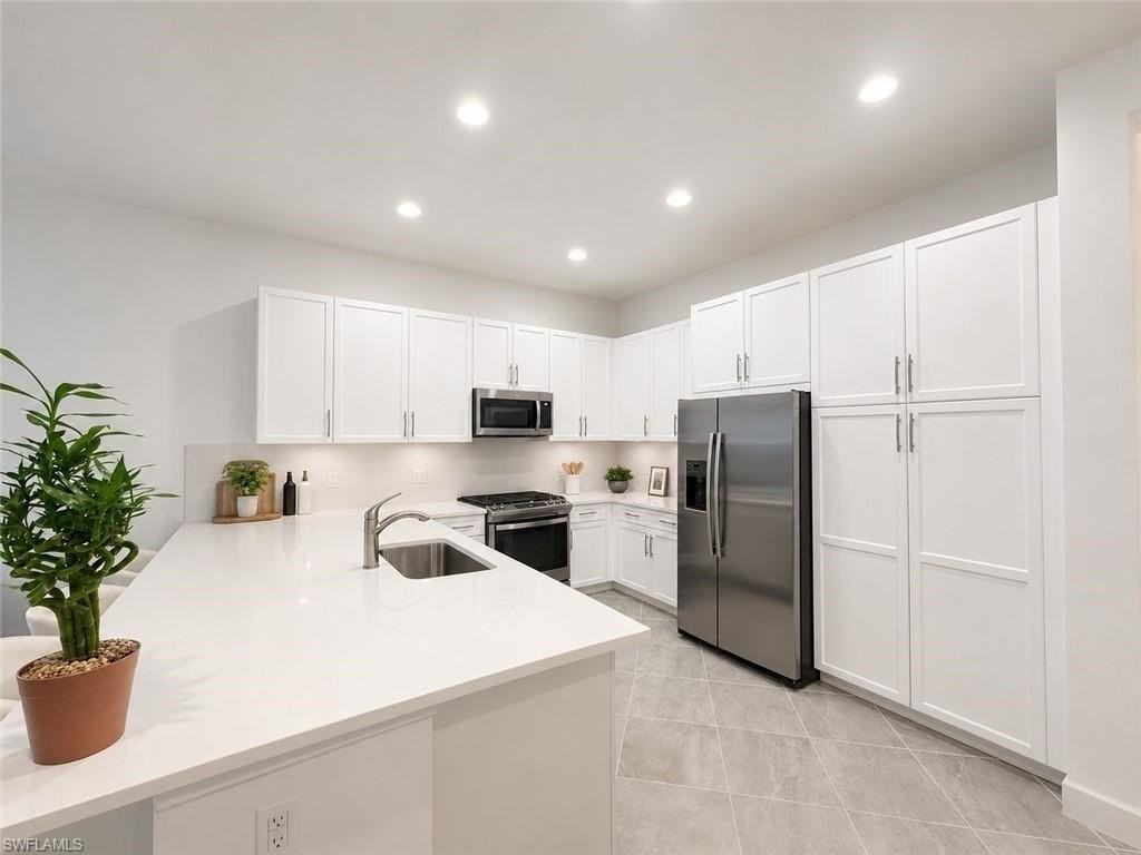 20202 Ainsley St - Photo 6 of 44