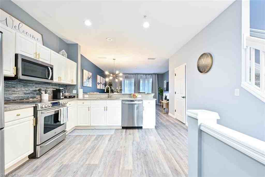 981 Hampton Cir #119 - Photo 2 of 30