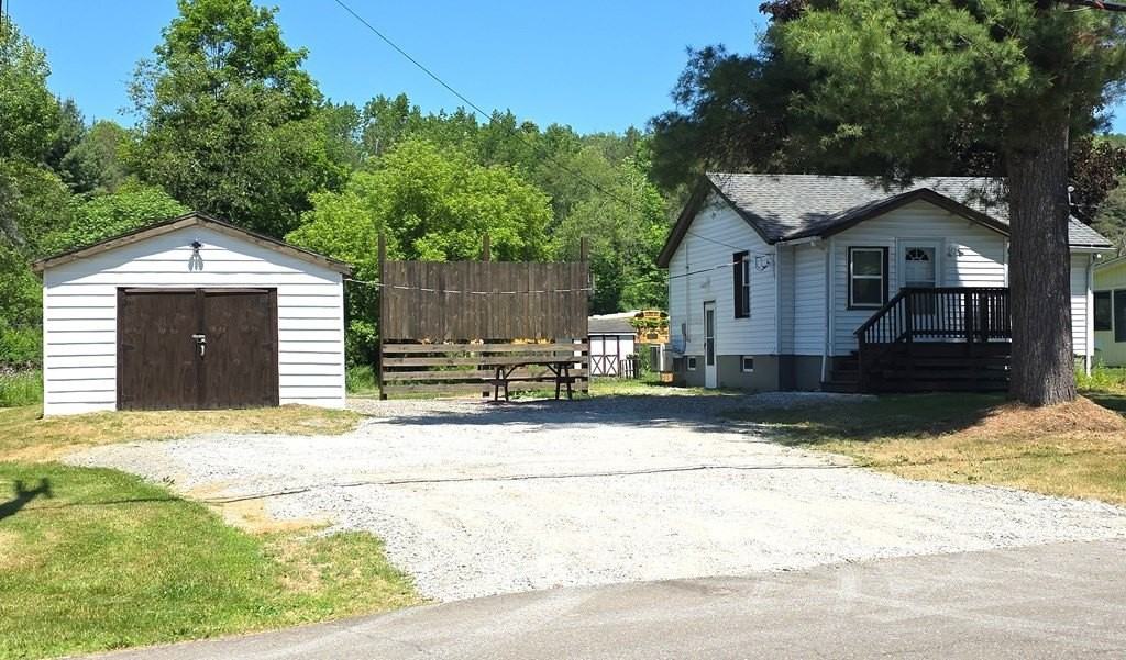 1945 Bradley Creek Rd - Photo 2 of 27