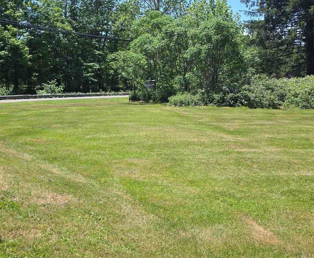 1945 Bradley Creek Rd - Photo 5 of 27