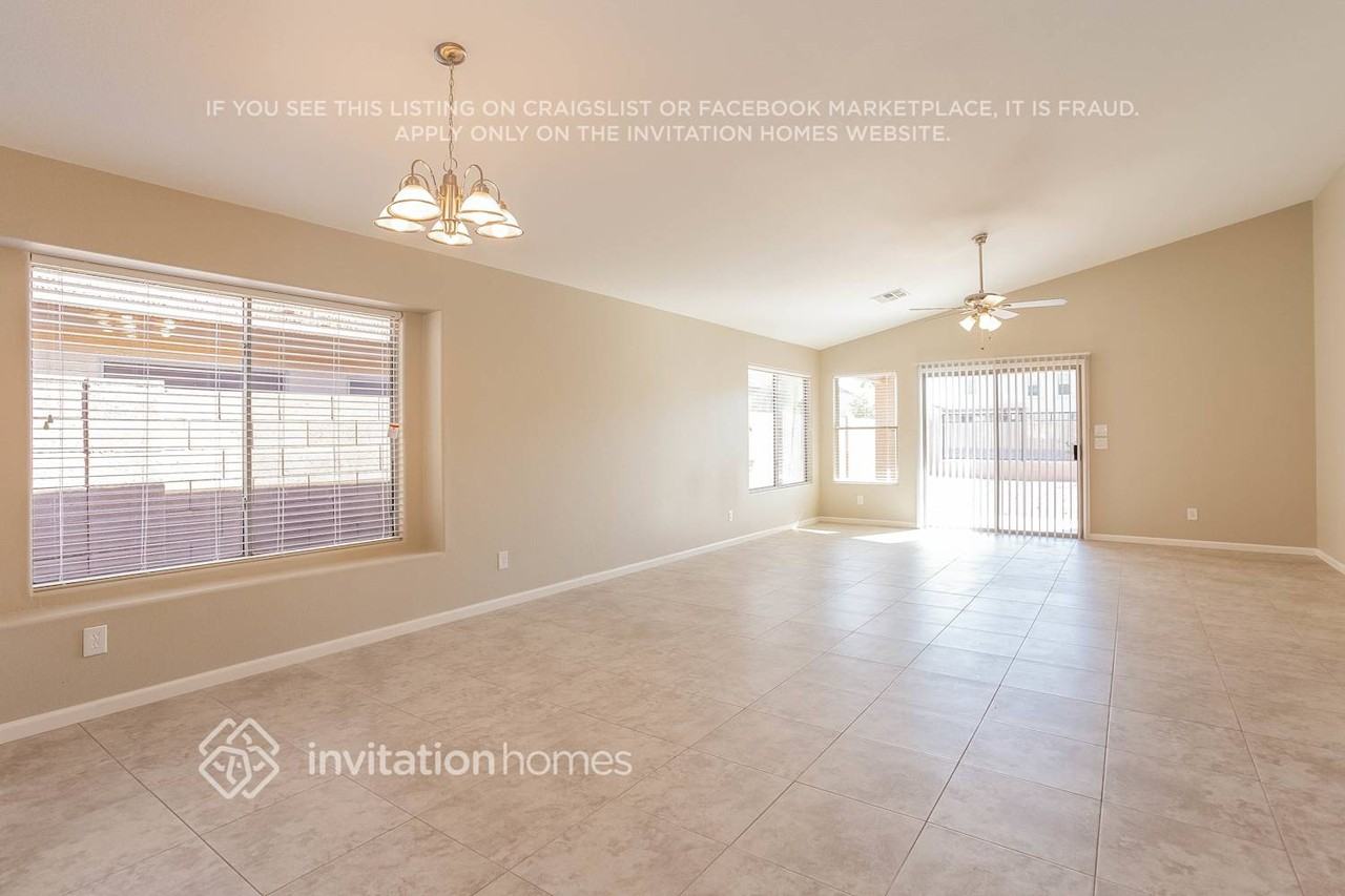 883 E Lovegrass Dr - Photo 7 of 16