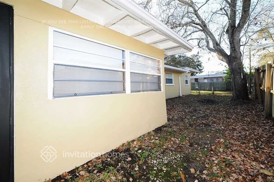 1868 East Dr - Photo 4 of 5