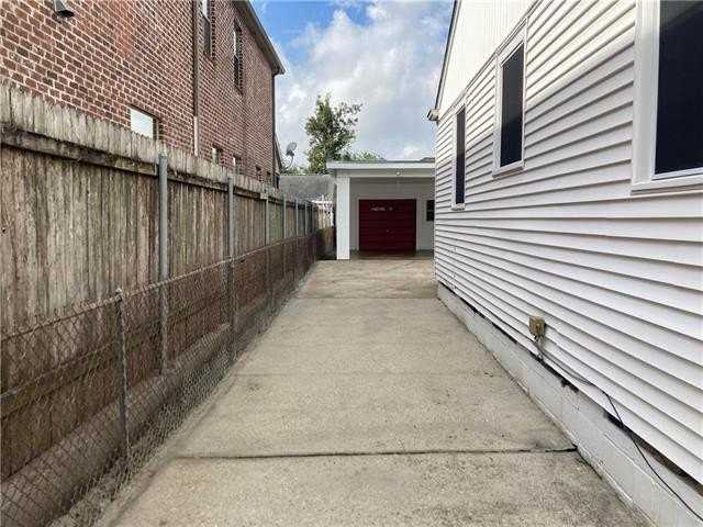 210 Metairie Heights Ave - Photo 2 of 16