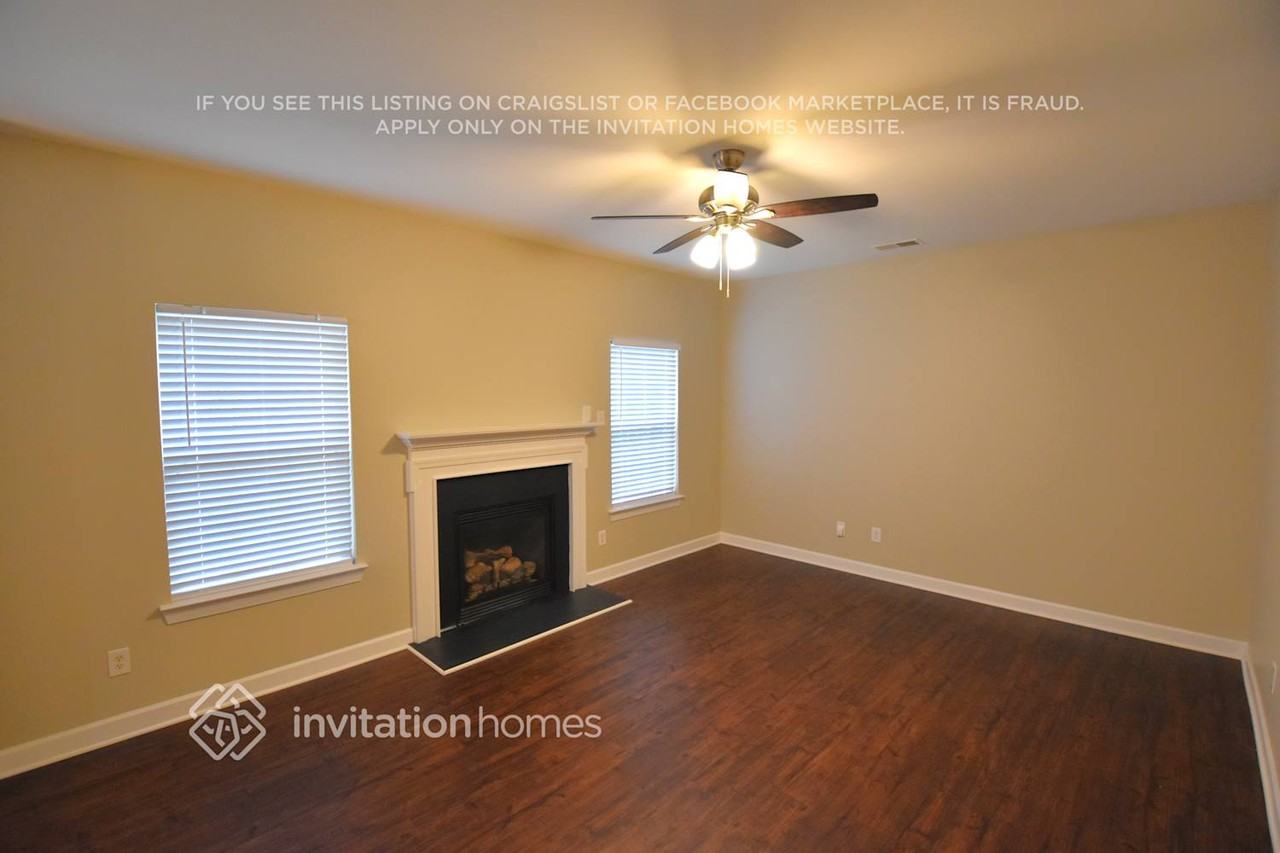 466 Pier Point Ct Nw - Photo 4 of 15