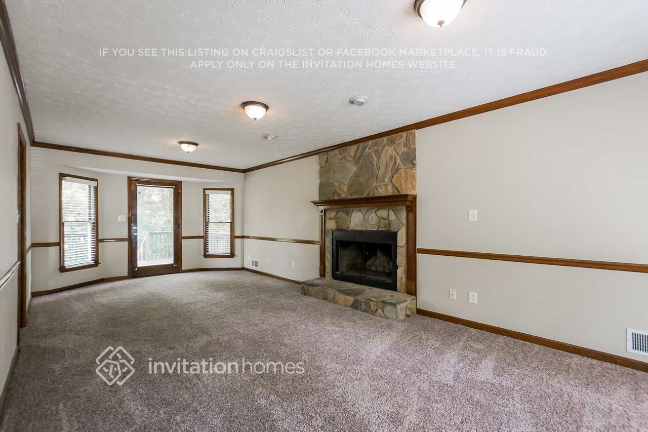 5130 Brownwood Dr - Photo 5 of 20