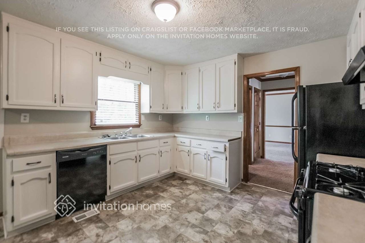 5130 Brownwood Dr - Photo 6 of 20