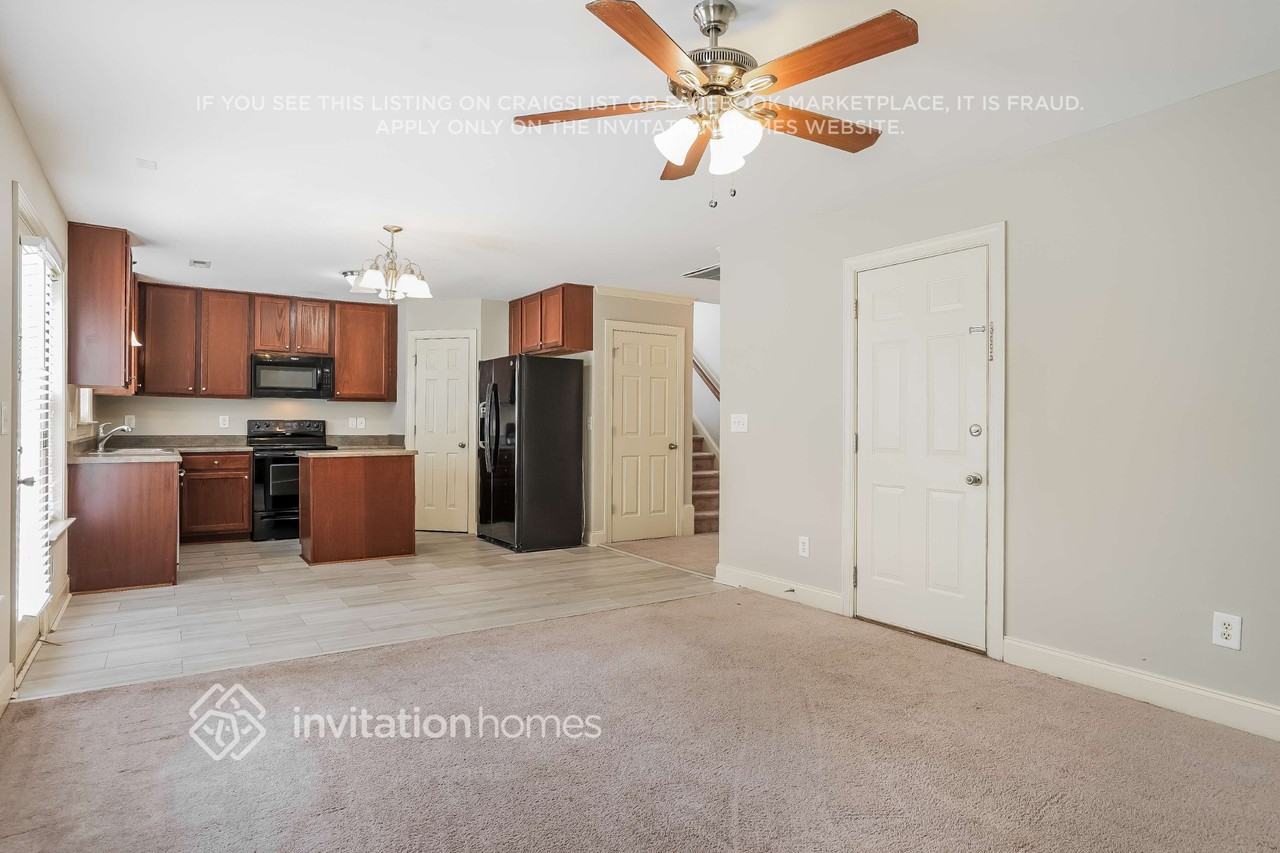1505 Dexter Ridge Dr - Photo 5 of 16