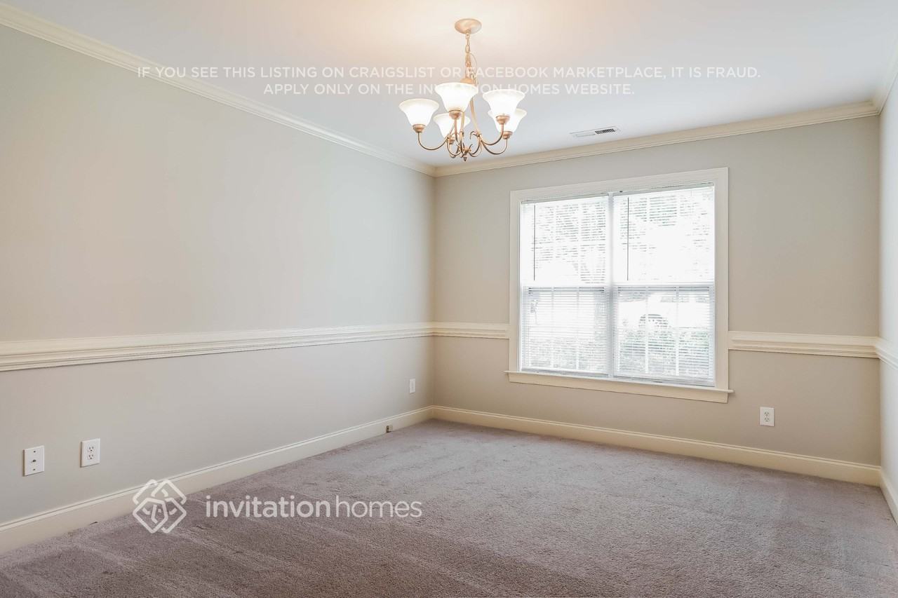 1505 Dexter Ridge Dr - Photo 7 of 16
