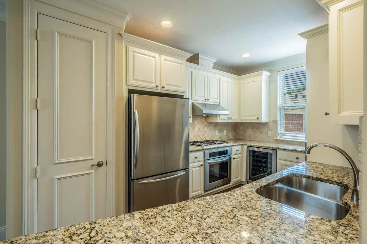 4148 Grassmere Ln #2A - Photo 6 of 26