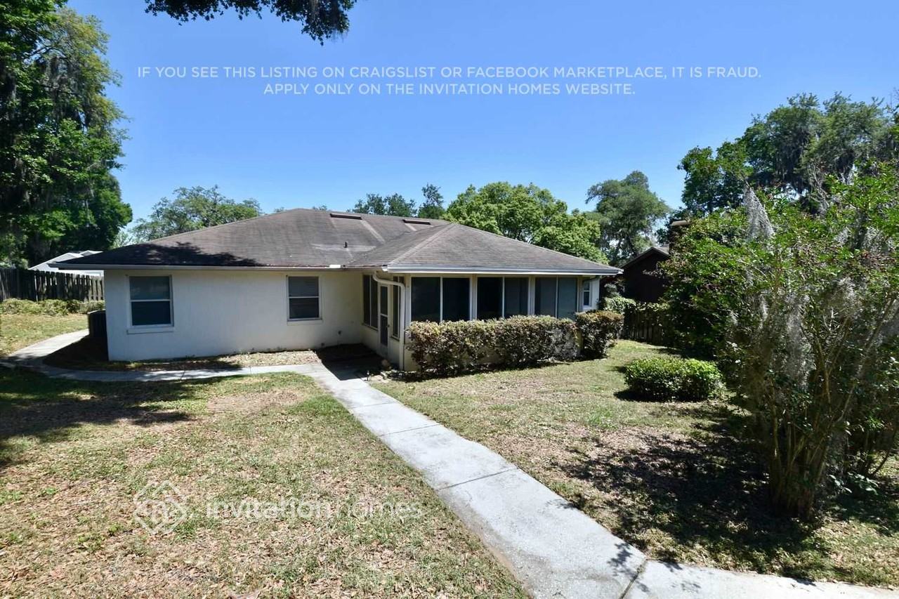 7028 Doehring Dr - Photo 4 of 5
