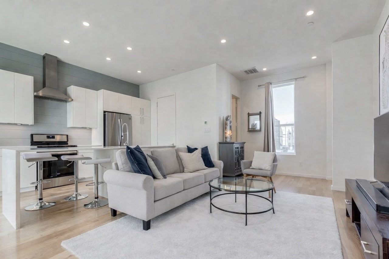 1514 N Washington Ave #105 - Photo 5 of 12