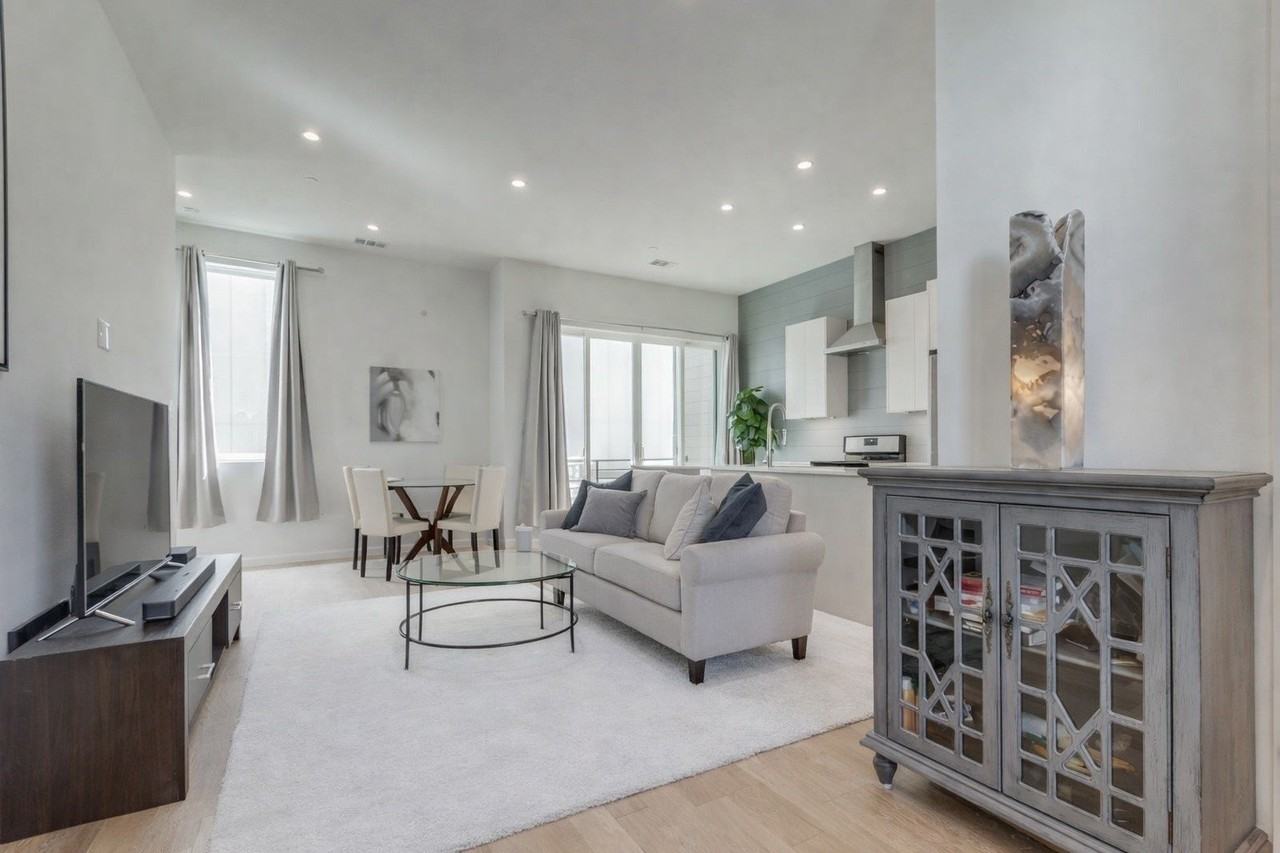 1514 N Washington Ave #105 - Photo 6 of 12