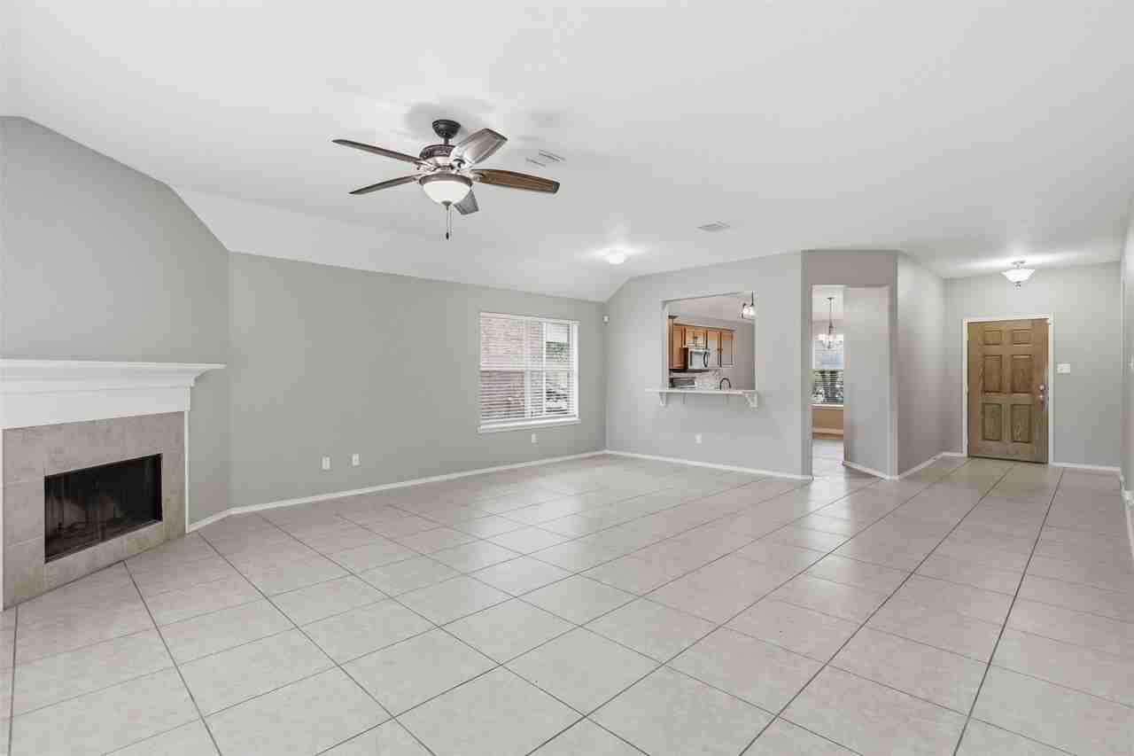 111 Shadybrook Dr - Photo 6 of 29