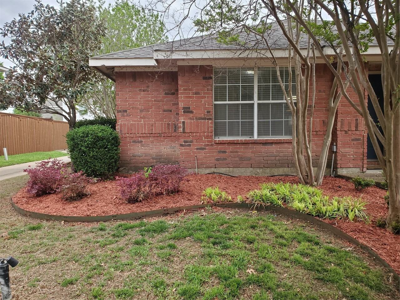 5005 Boxwood Ln - Photo 2 of 30