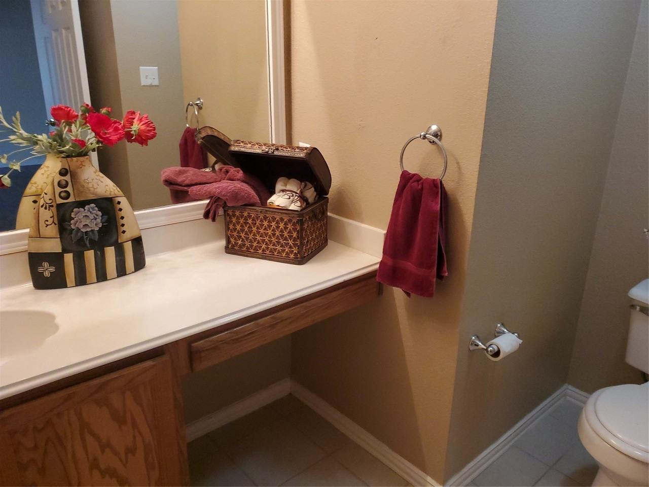 5005 Boxwood Ln - Photo 7 of 25