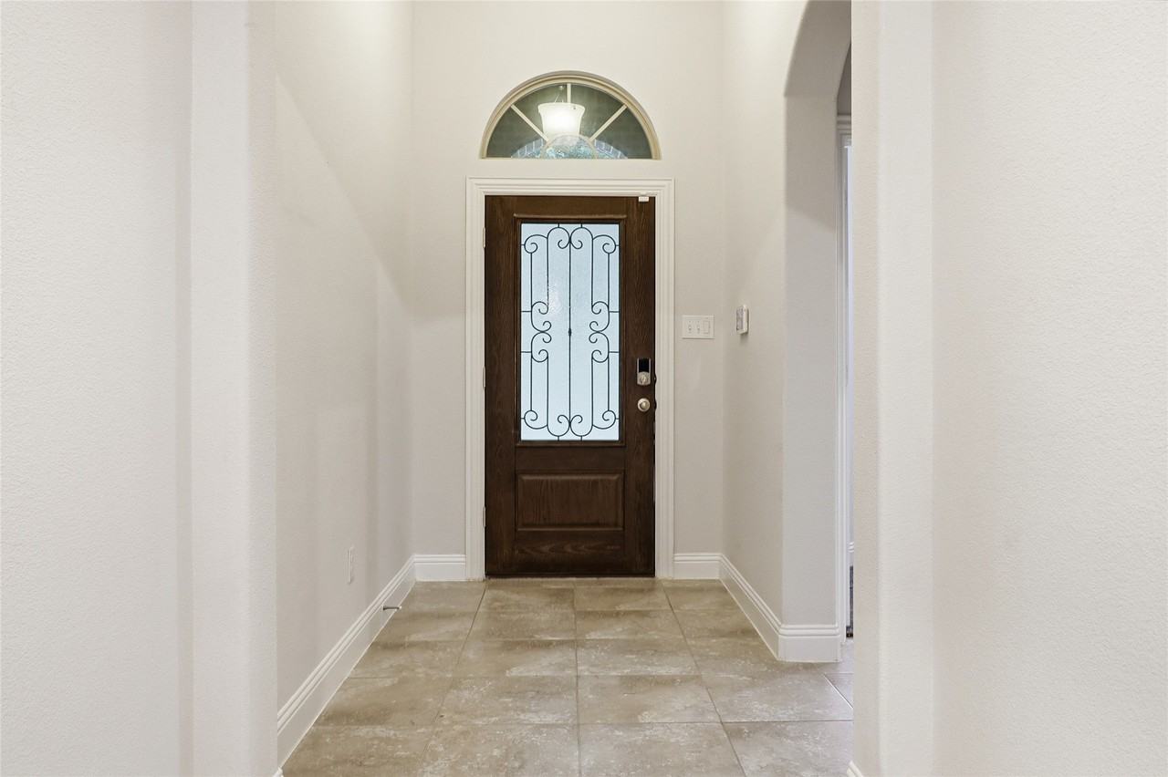 3806 Kendall - Photo 2 of 13