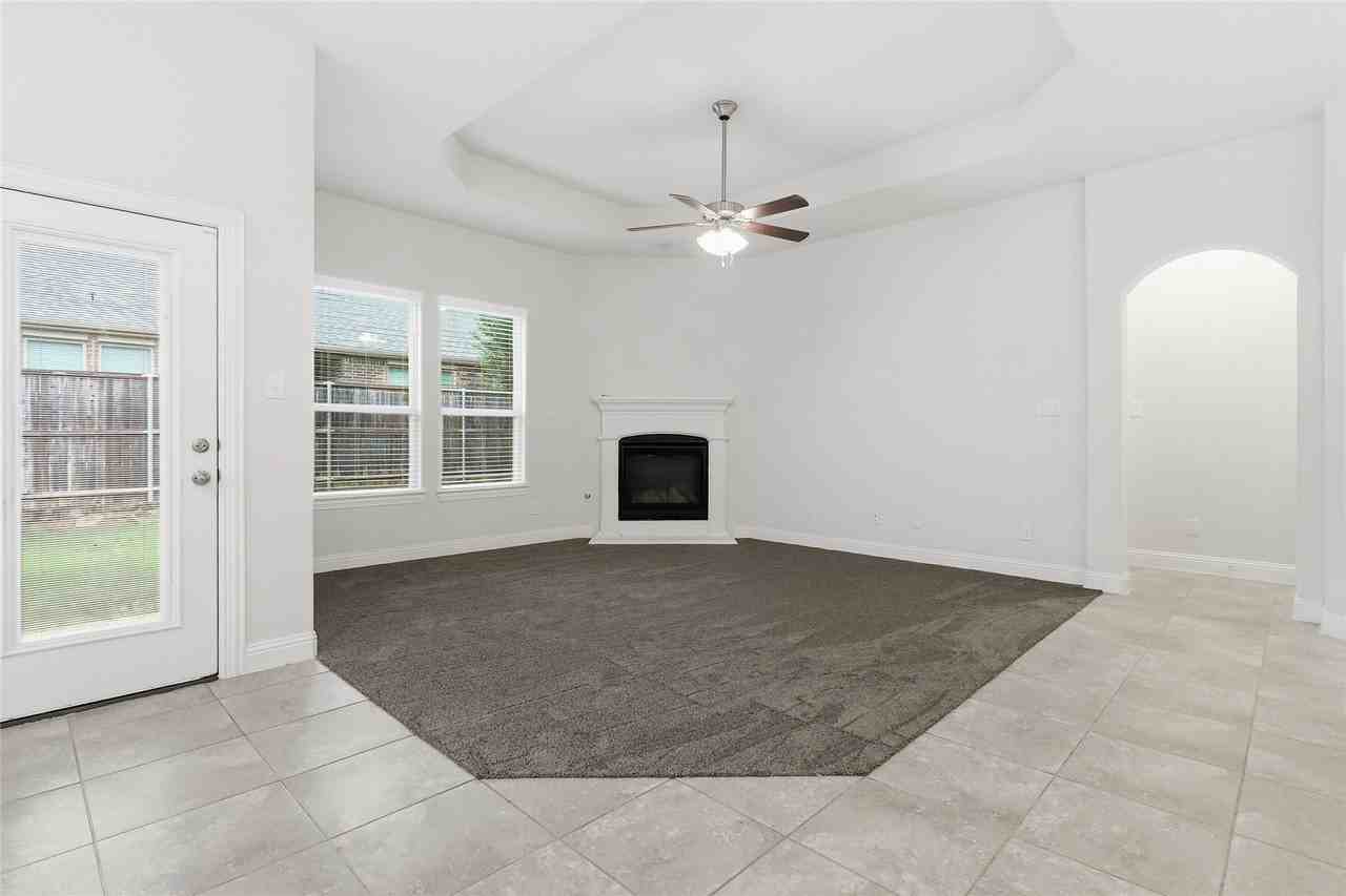 3806 Kendall - Photo 3 of 13