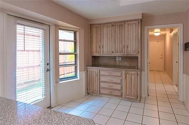 16209 Havenglen Dr - Photo 4 of 24